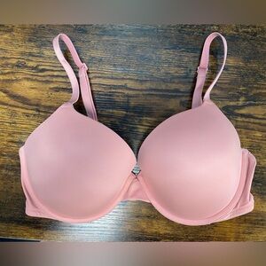 Victoria’s Secret PINK t shirt bra